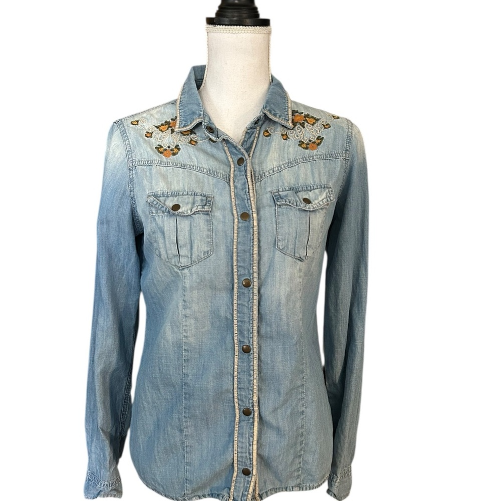 Anthropologie Staring At Stars Denim Shirt Floral Cross Stitch Womens S Boho